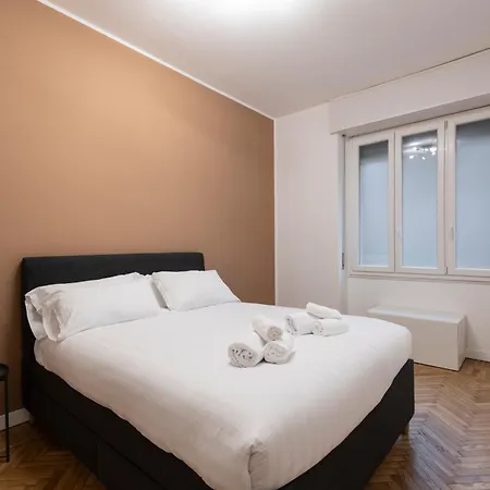 Corso Garibaldi 64 - Living * Milão